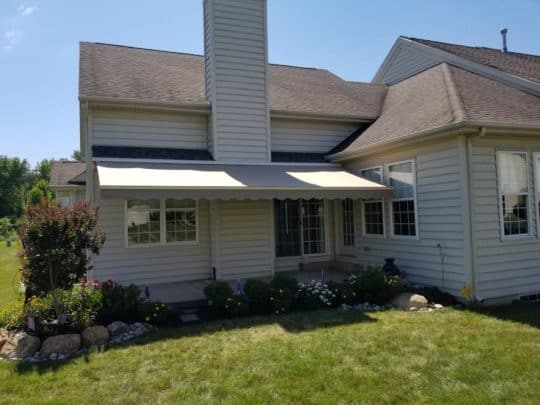 The Benefits of Electric Awnings for Homes